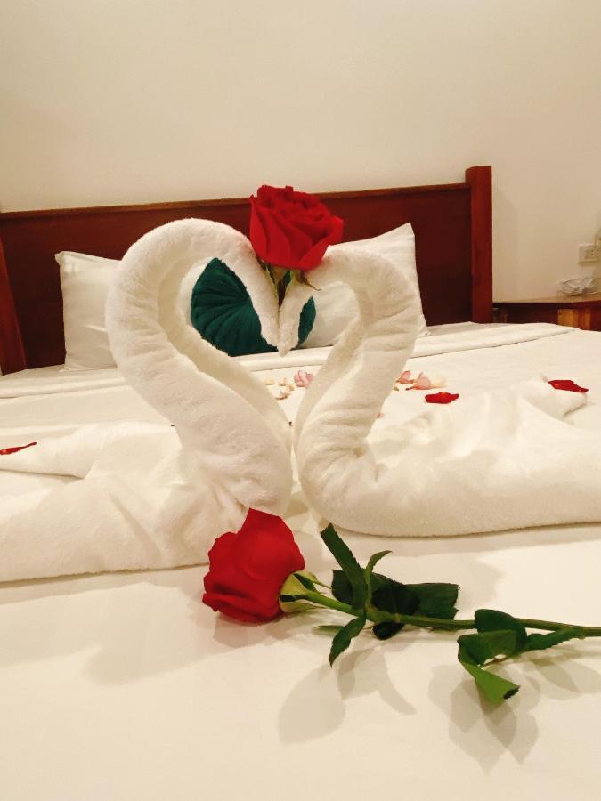 Opera Premier Hotel Luang Prabang Buitenkant foto